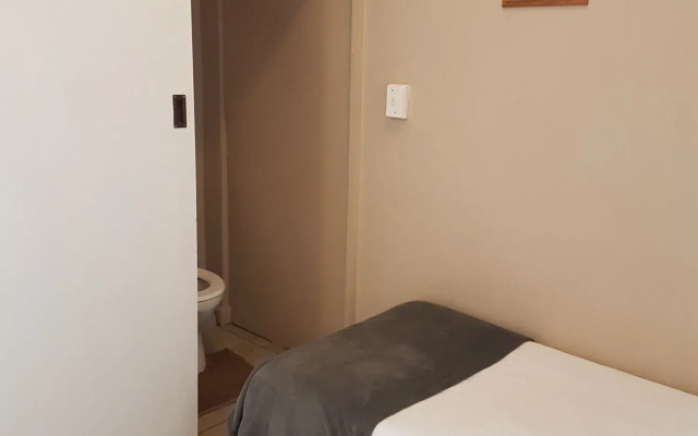 Oasis Shanti Backpackers