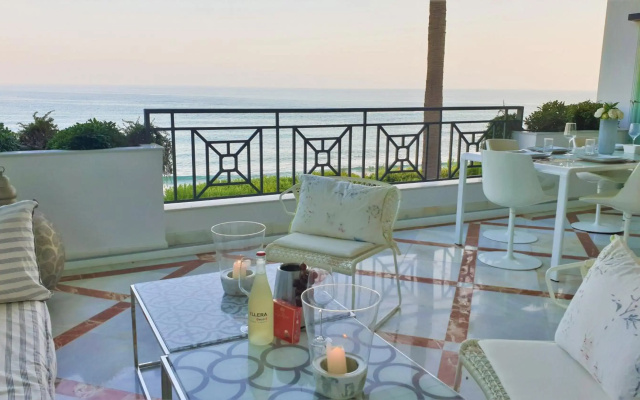 LUXURY APARTMENT FRONTAL BEACH in Doncella Beach