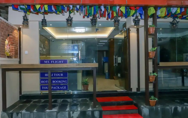 Flying Yak Hotel - Hostel