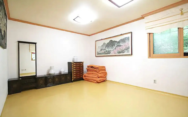 Yangpyeong Scented Clay Pension