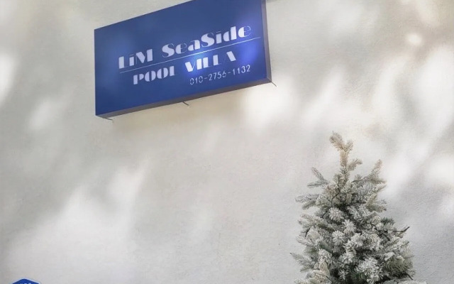 Lim Sea Side Poolvilla Pension