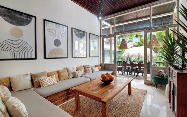 Seminyak Seagrass Villa