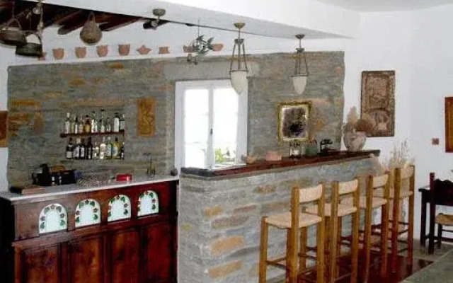 Fassolou Studios