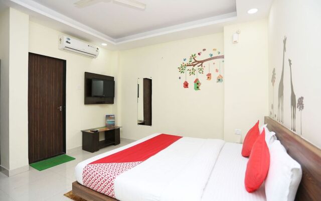 OYO 22476 Saanvi Paradise