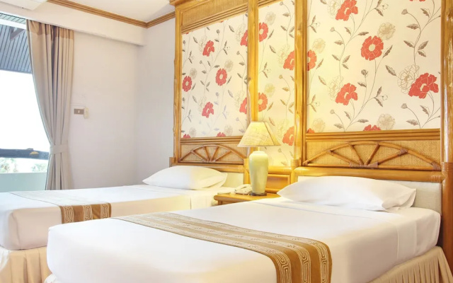 Rayong Chalet Hotel and Resort