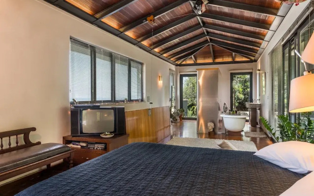 Artistic Private Pool Villa with Gorgeous Gardens