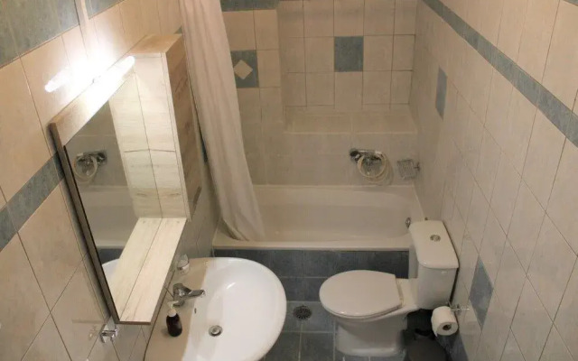 "kalamaki Plaza Apartments ''tzante''"