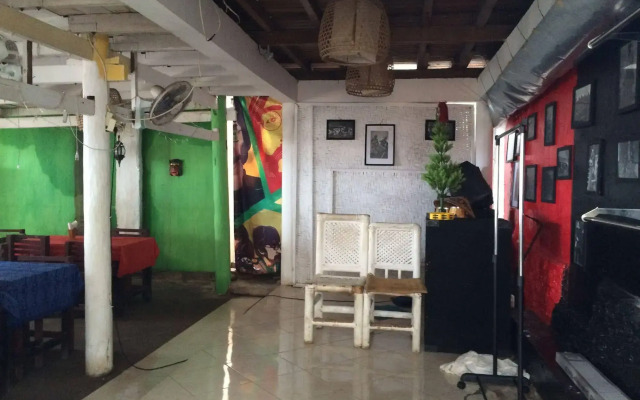 Gili Turtle Beach Resort