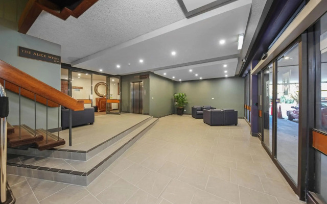 Belconnen Way Hotel Motel and Serviced Apartments