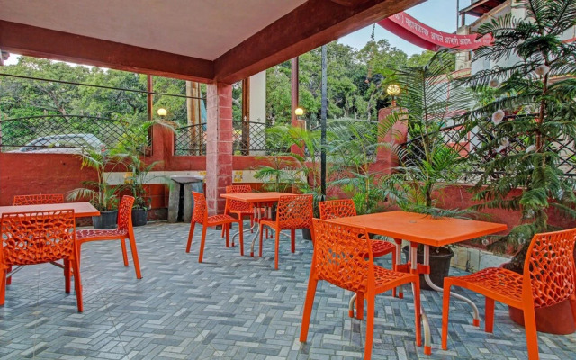 Treebo Trend Hotel Green Woods