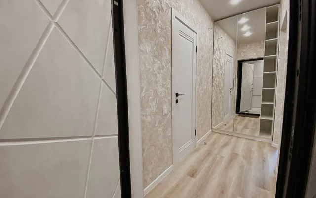 Apartments Green FOX  on str. Bekhtereva, 2B