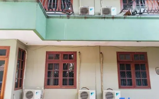 DeKuningan House