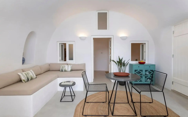 Otium Villas & Suites Santorini
