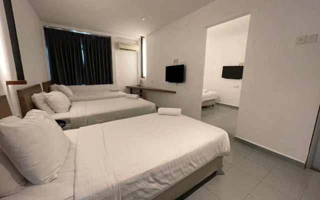 T Hotel Tandop