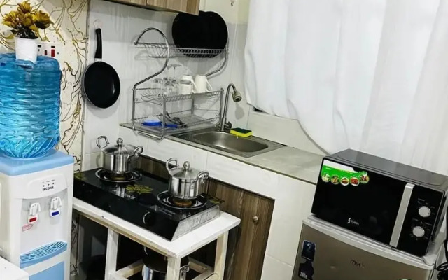Airport Transit Studio Apartments