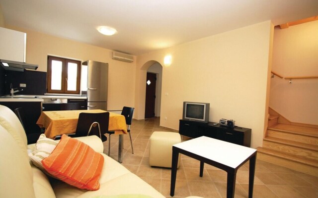 Amazing Home in Pula With 2 Bedrooms