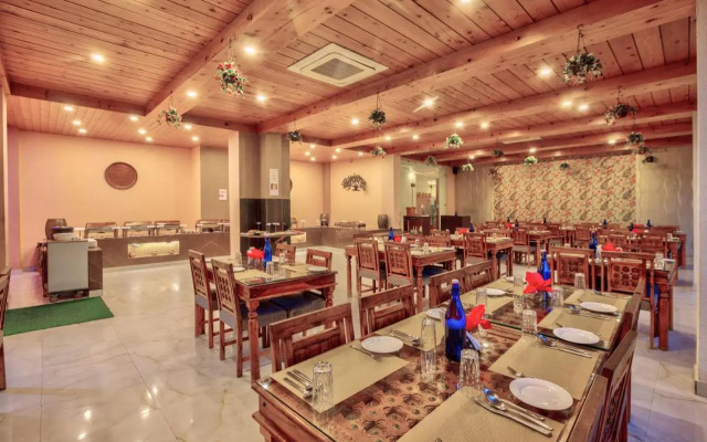 Snow Flakes Resort And Spa Centrally Heated Luxury Resort