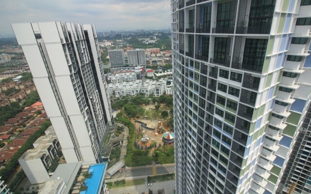 Eminent Suite @ i-Soho, i-City