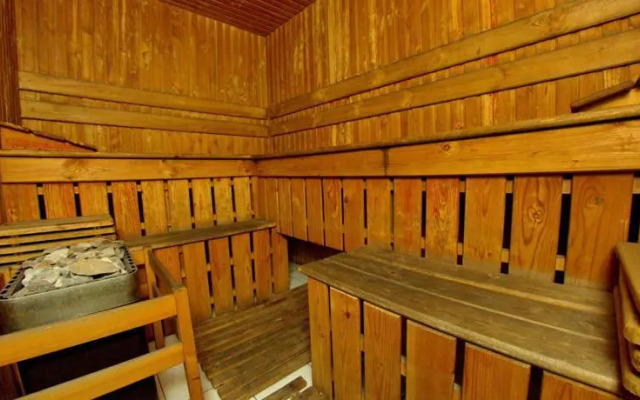 Silk Road Lodge