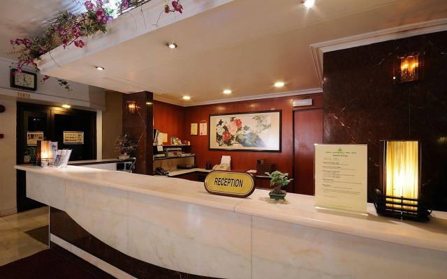 Hotel Waterfall