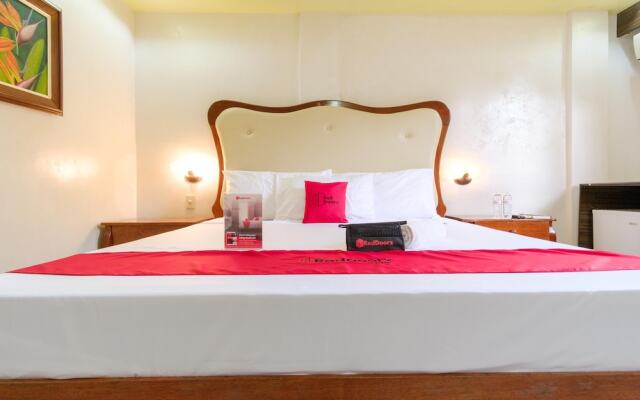 RedDoorz @ PEO Road Palawan