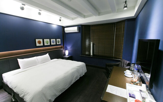 Young Motel