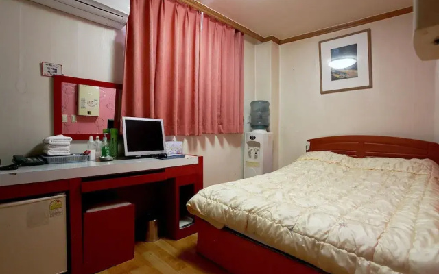 Konkuk University Yeongdong Motel