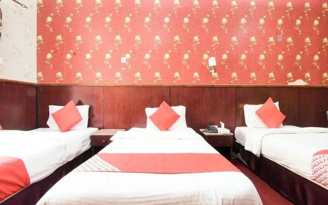 OYO 271 Parasol Hotel