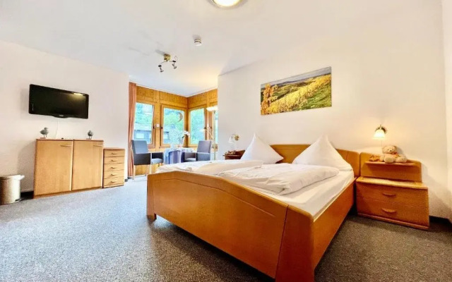 Weinhaus Am Schieferfels