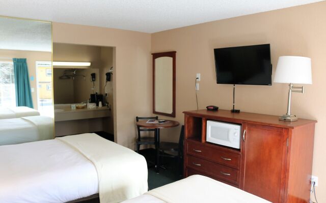 Bluelake Inn at Tahoe