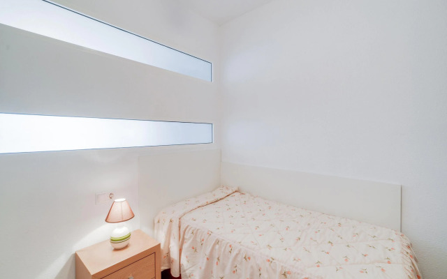 Snug holiday home in Villamartin with garden