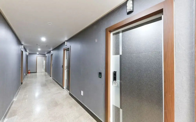Cheonan Seongjeong J Hotel