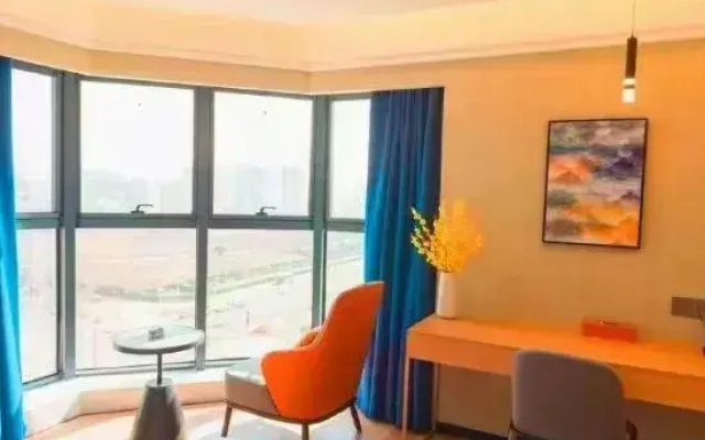 Jinmai Hotel (Xinxiang Municipal Government High-speed Railway East Station)
