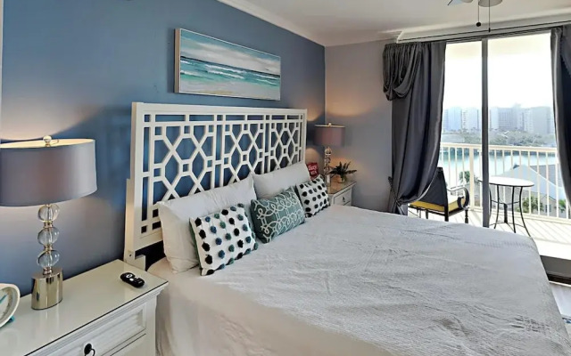 Terrace at Pelican Beach #703