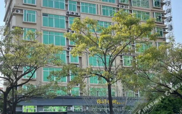 Tianhe Business Hotel