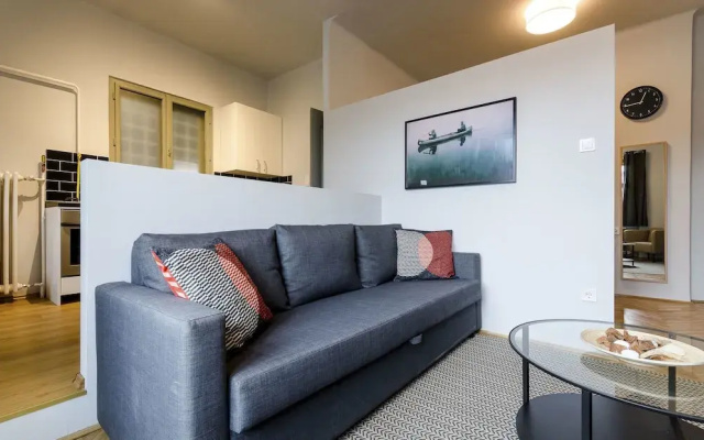 Bergamot Apartment