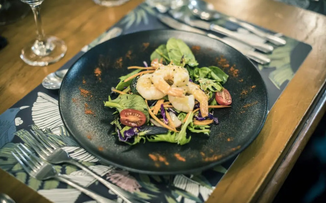 Dawson Falls Mountain Lodge