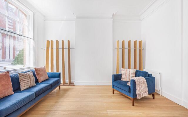 Contemporary Flat in the Centre of Fitzrovia