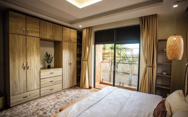 Akiiro Homes