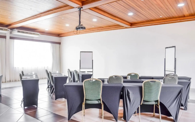 Guararema Parque Hotel