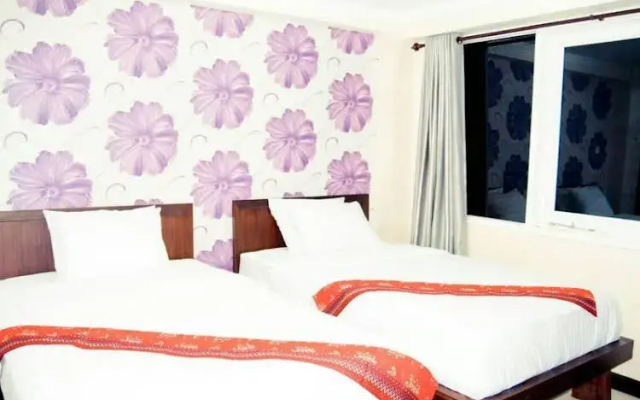 Kristalia Hotel