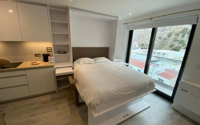 Modern Studio Apartment at The Hub