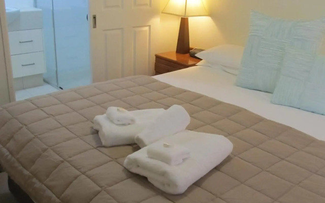 Costa D'ora Apartments