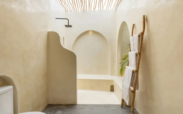 Villa Casa Bocami Canggu By Azure Near Finns
