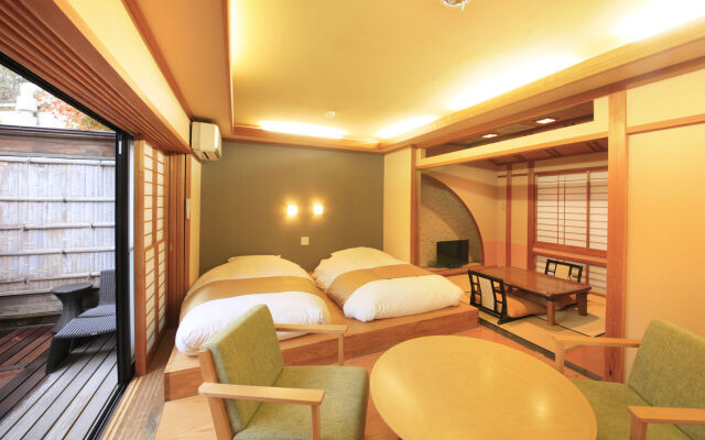Fuji Onsenji Yumedono Hotel