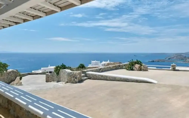 Stunning Villa With Panoramic View