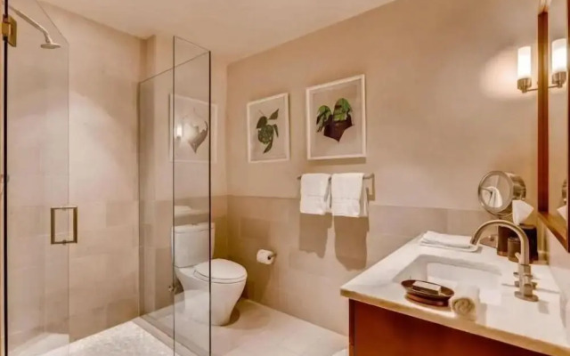 Luxury Vail Solaris Studio Vacation Rental Set at the Base of the Mountain Just Steps From the Gondola