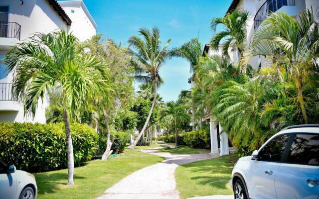 Punta Cana - Apartment - Sleeps 4 - Pool - Hot Tub