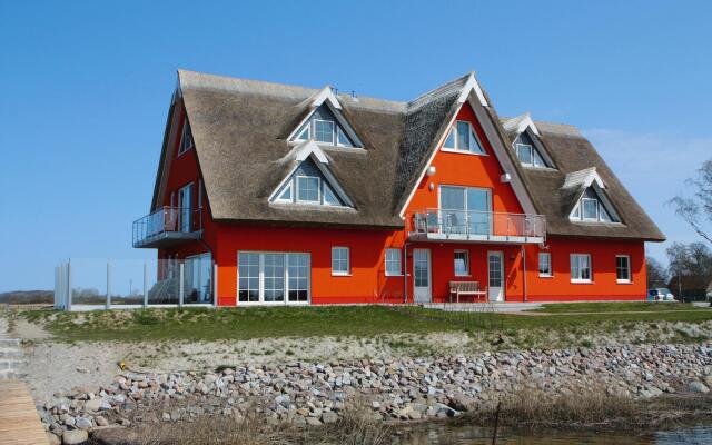 Seeadler holiday apartment in the ferry house, Vieregge