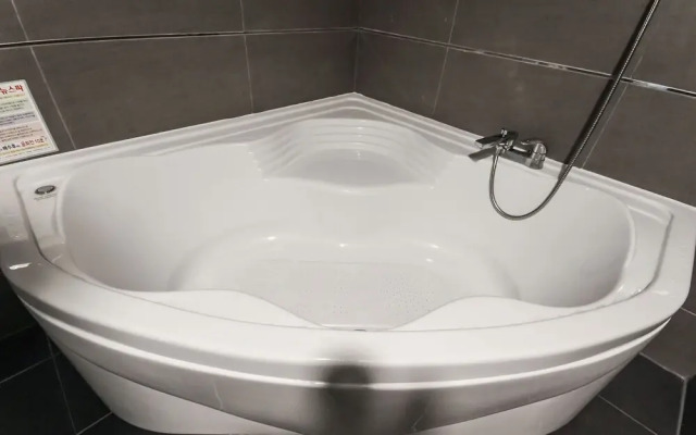 Jeonju Junghwasandong Loui